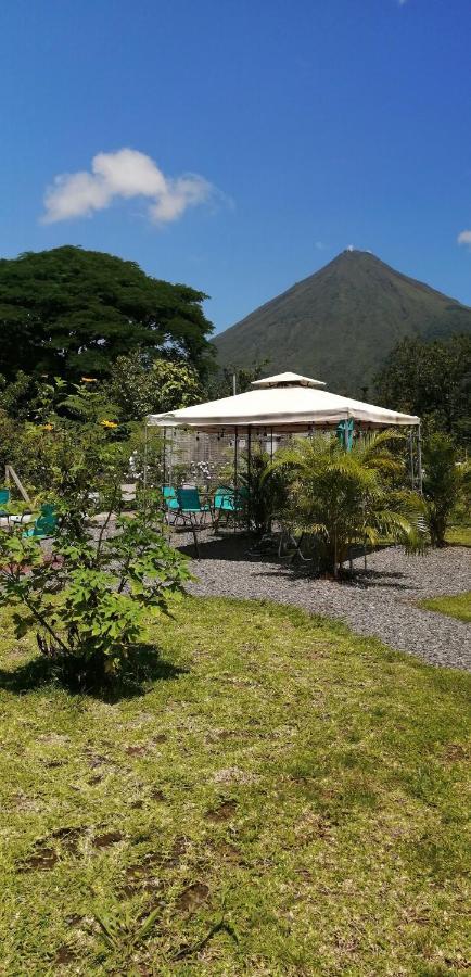 Chongos Place Hotel La Fortuna ภายนอก รูปภาพ